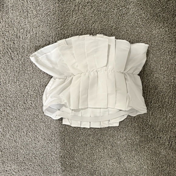 Pleated crop top - Picture 2 of 2